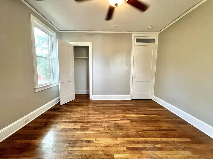 319 Howard St — Photo 22