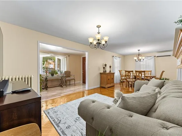 3710 Avenue P image 8 of 40