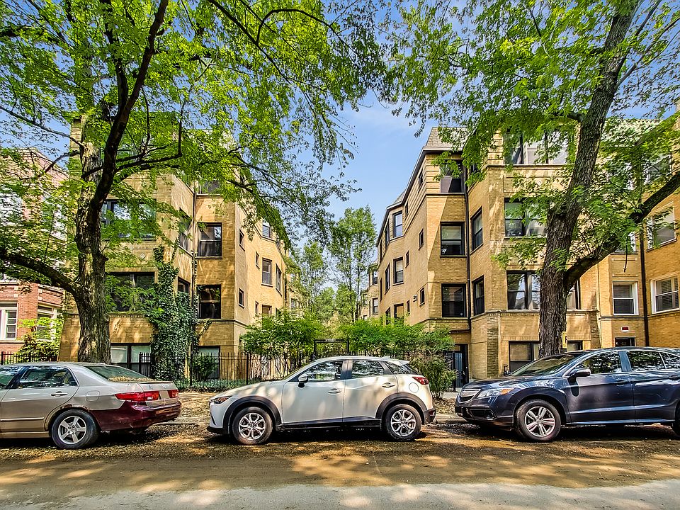 1st image of 7633 N Greenview Ave APT 1W