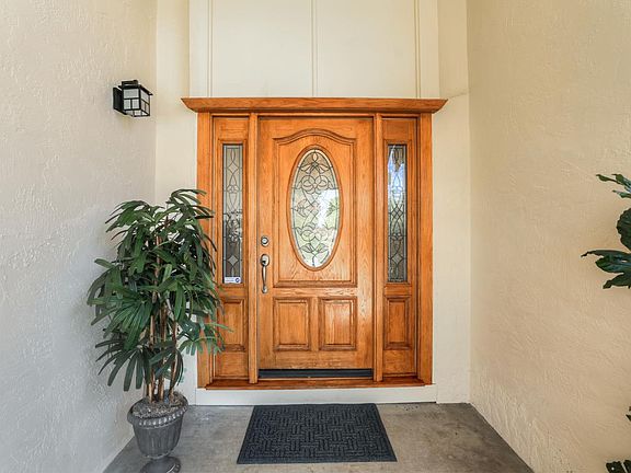 4th image of 618 Lanfair Dr