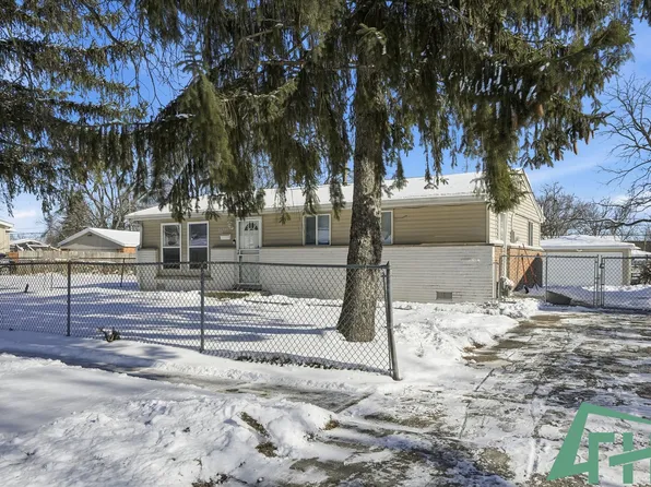 16515 Plymouth Dr, Markham, IL 60428