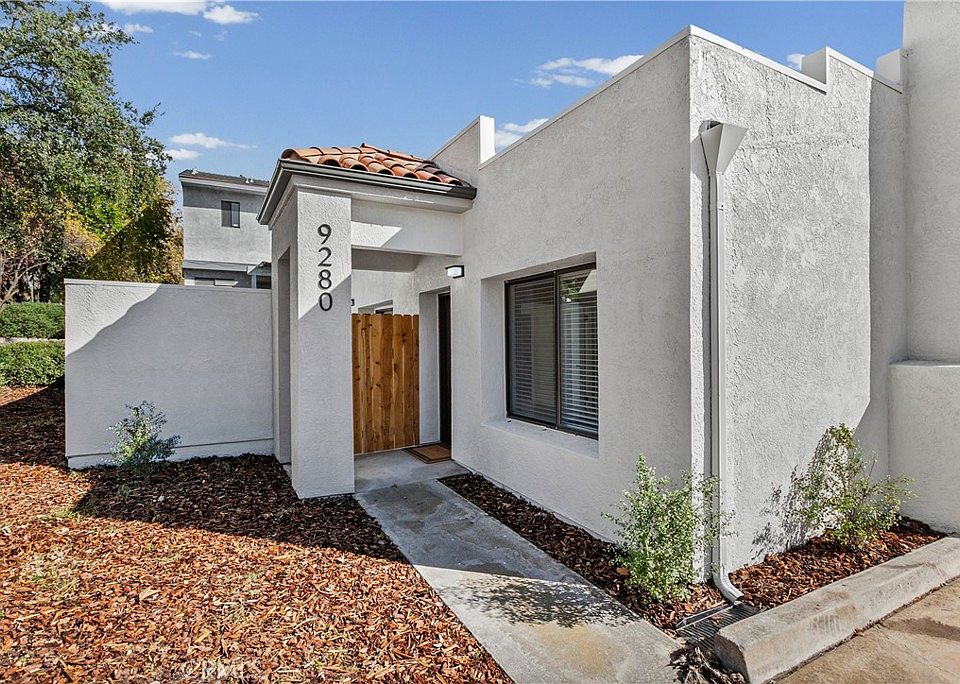 1st image of 9280 El Bordo Ave