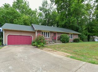 1877 Acacia Club Rd, Hollister, MO 65672