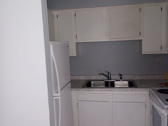 4th image of 1902 W Jefferson St #3