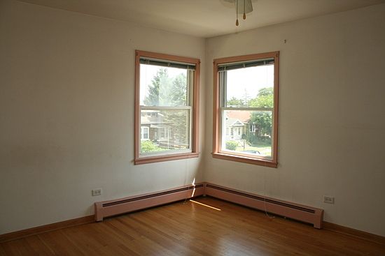 4th image of 2614 N 75th Ave APT 2E