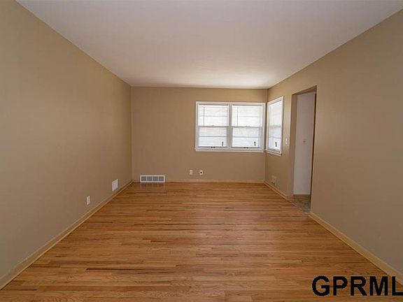 2nd image of 3302 S 32nd Ave