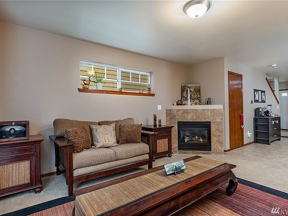 5th image of 522 NW Oxford Pl