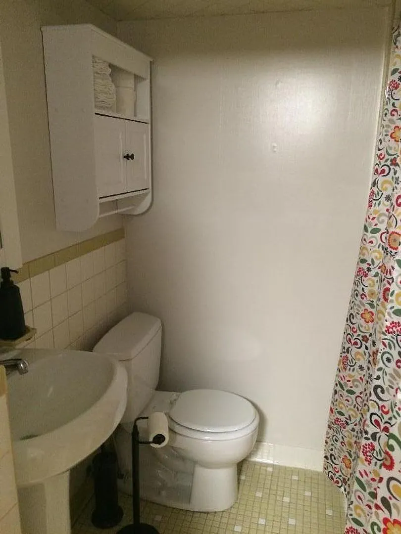 1 bed in West end — Photo 1