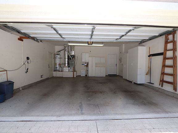 5th image of 567 Quindell Way