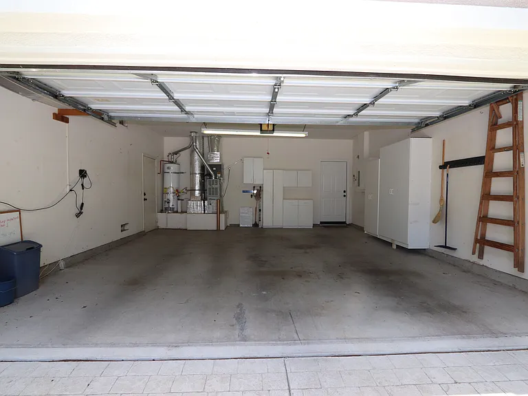 567 Quindell Way — Photo 5