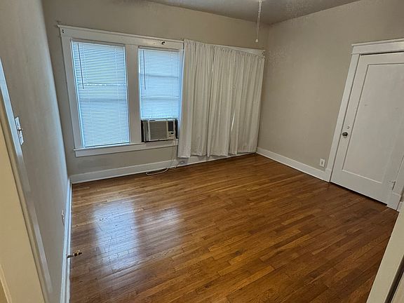 2nd image of 1646 W Summit Ave APT 5