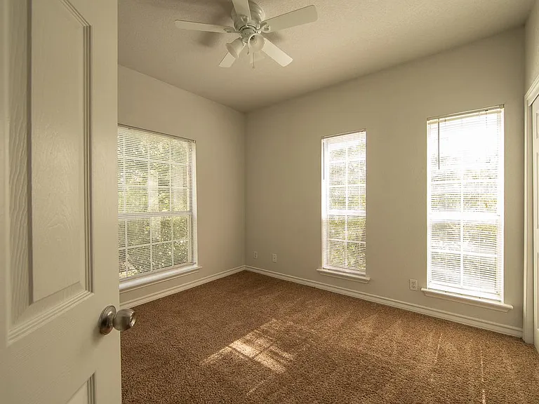 3x2.5 Bedroom