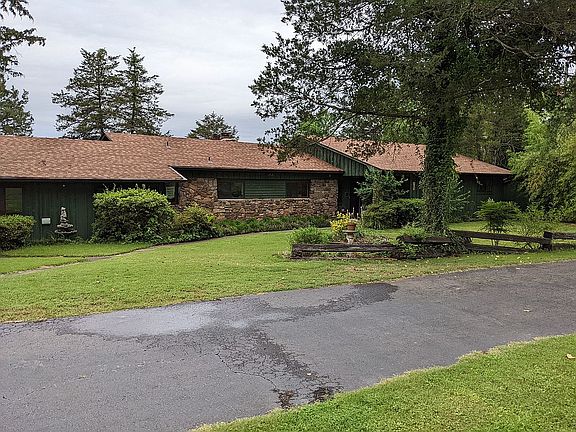 2nd image of 107 Cedar Shore Dr