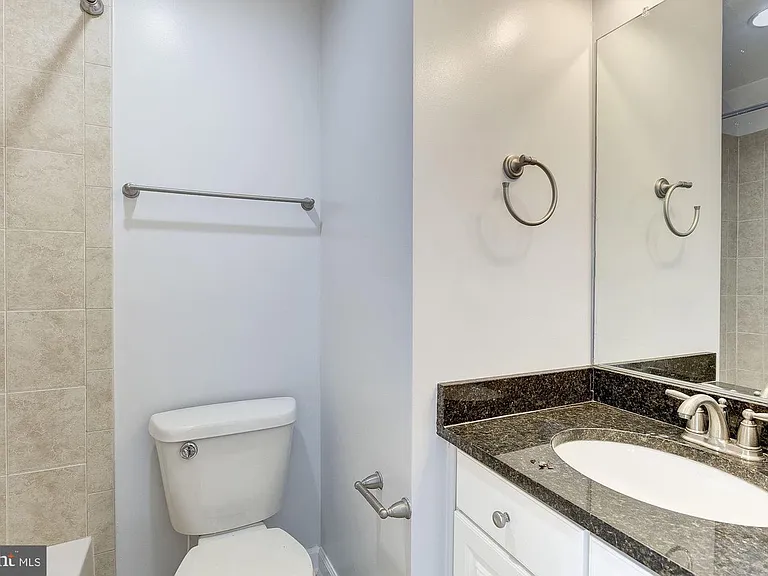 7576 Maidenhead Dr — Photo 30