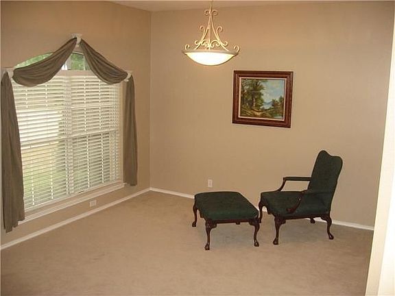 5th image of 5035 Barlow Dr