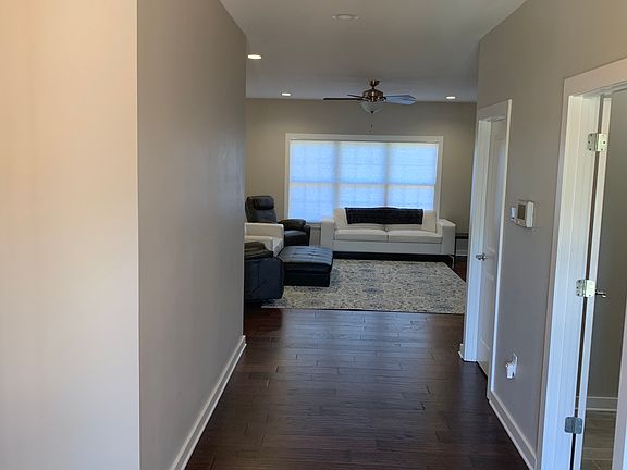 2nd image of 192 Blossom Cir