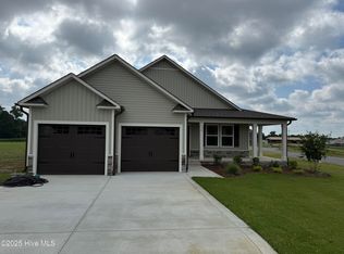 56 Ruskin Dr, Smithfield, NC 27577