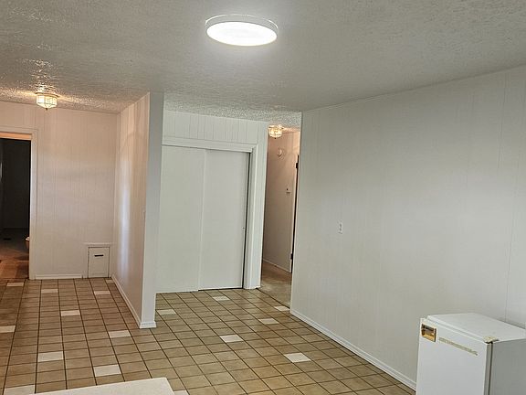 5th image of 6829 Latona Dr