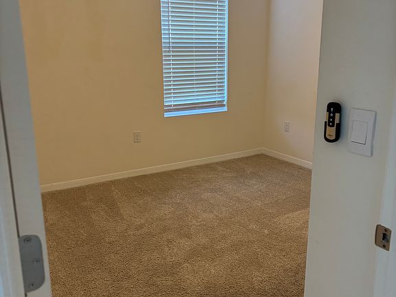 5th image of 5585 Winona Dr