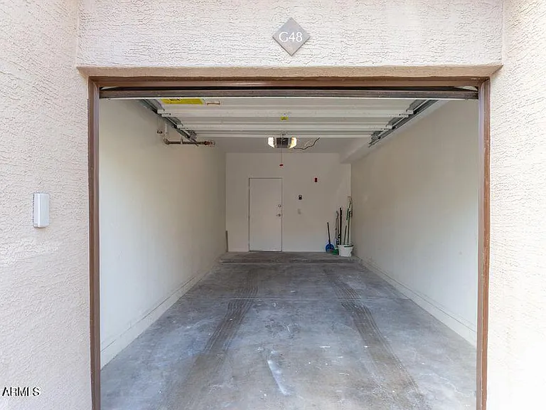 420 W 1st St #211 — Photo 11