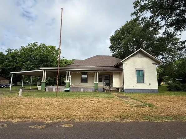 125 N Mercer St, Mineral Springs, AR 71851