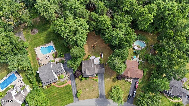 2nd image of 51 Lehland Drive