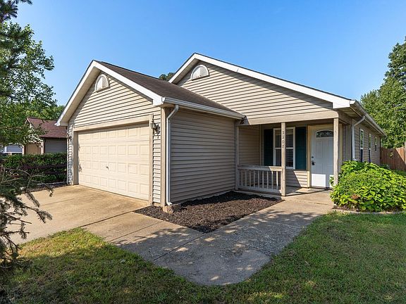 2nd image of 3208 Townsend Dr