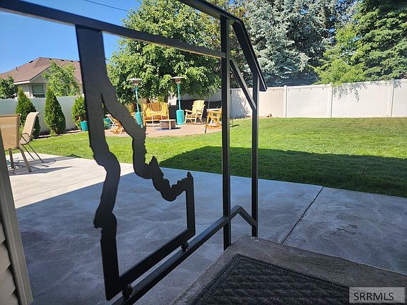 4th image of 4090 Silverado Dr