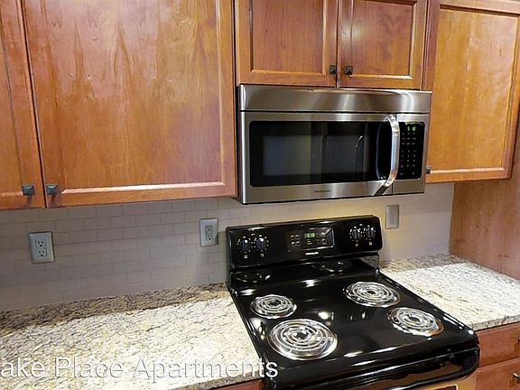 5th image of 5264 NE 121st Ave #138