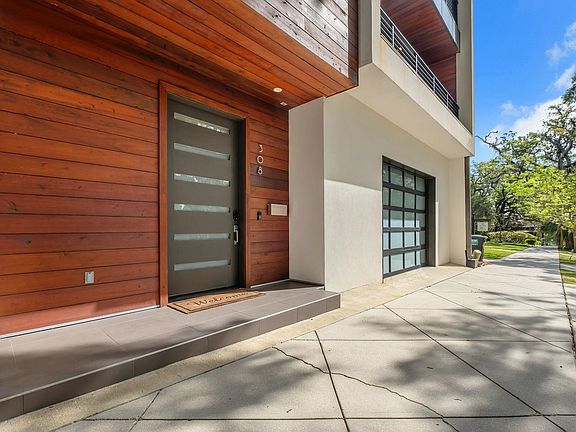 2nd image of 308 E Park Ave