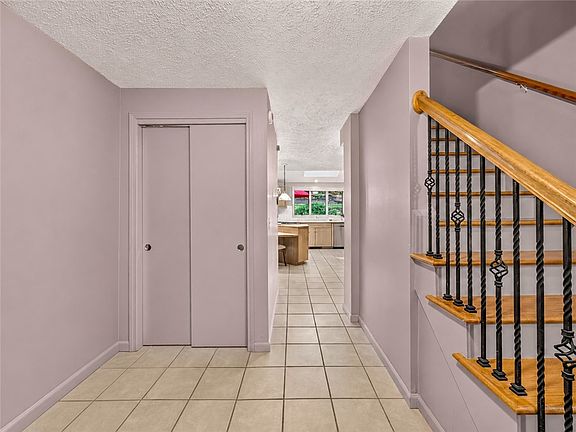 4th image of 45 Shadowlawn Ct