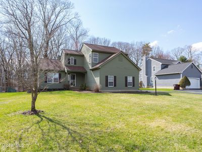 39 Commons Boulevard, Halfmoon, NY, 12065