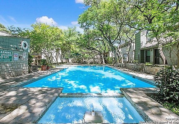 5th image of 14122 Churchill Estates Blvd APT 907