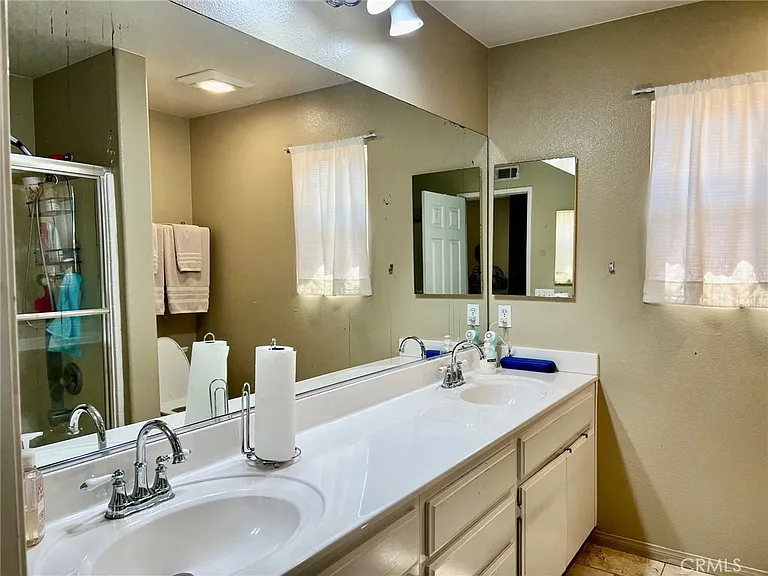 142 Jessica Ln — Photo 14