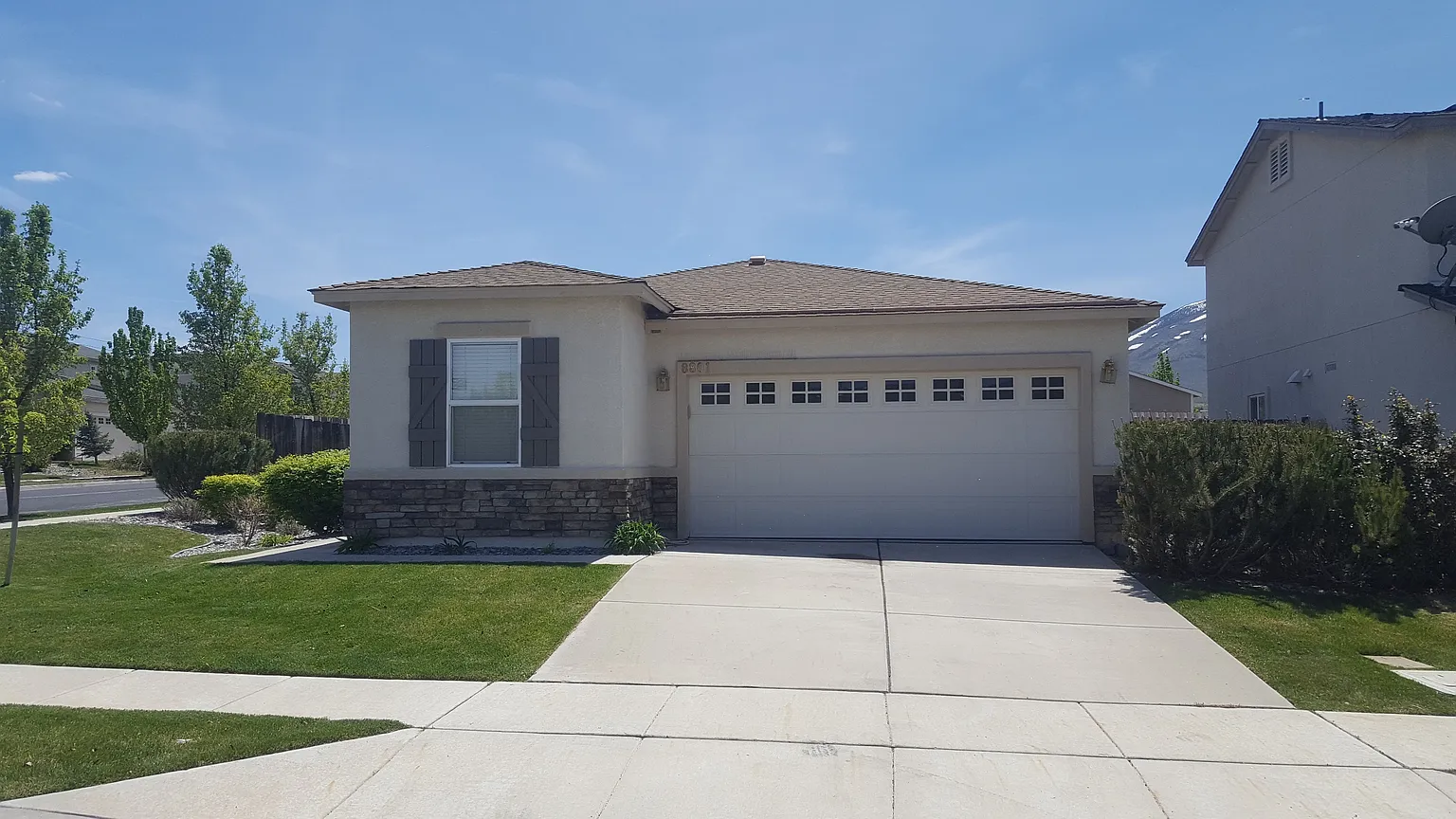 8801 Silverkist Dr photo 1