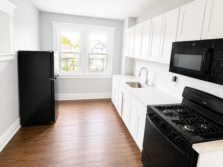 848 S 14th St #3A — Photo 2