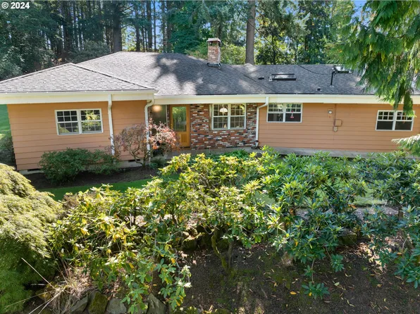 24374 SE Three Cedars St, Damascus, OR 97089