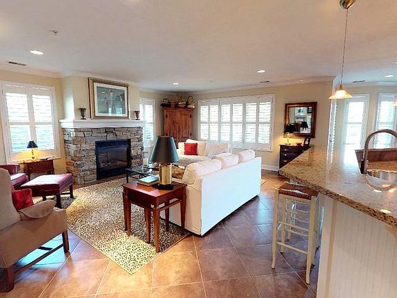 3rd image of 311 Singapore Ct