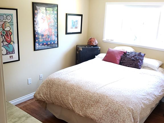 4th image of 3661 Dartmouth Dr