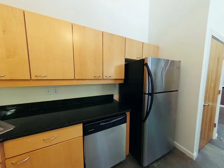 1011 W Marshall St #137 — Photo 2