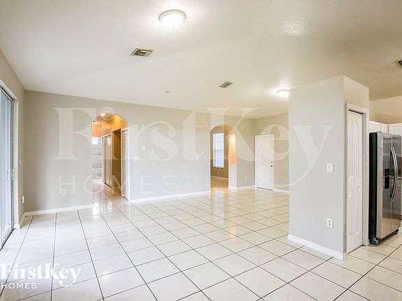 5th image of 18800 SW 352nd St