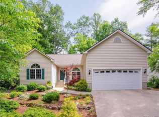 208 Fox Cross Dr, Brevard, NC 28712