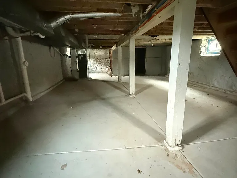 4872 San Francisco Ave — Photo 12