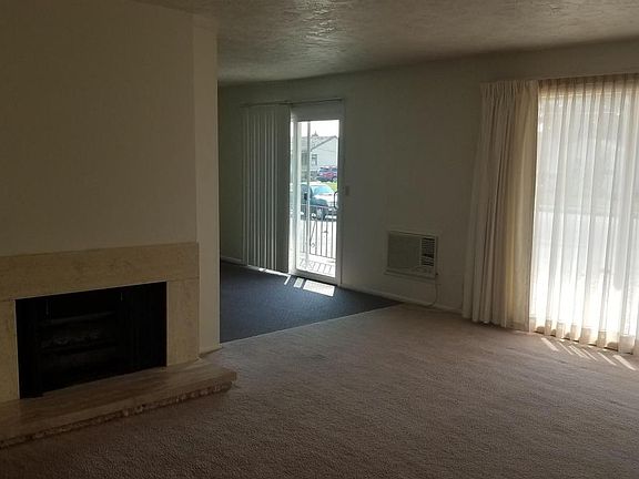 3rd image of 724 Saturn Ave APT 5
