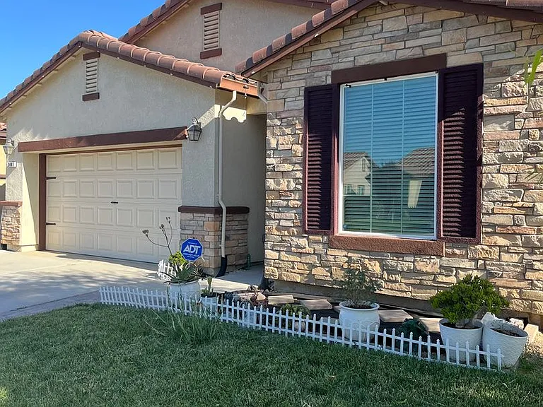 2487 N Mountainside Dr — Photo 8