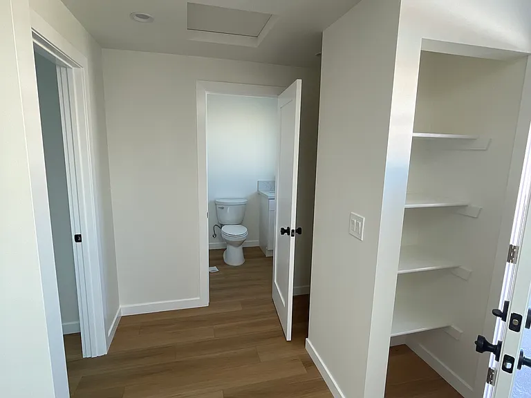 525 Arcade Dr — Photo 5