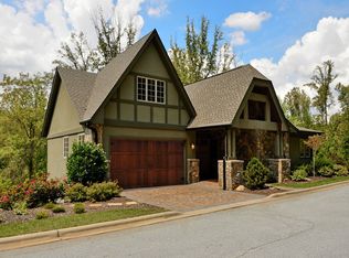 12 Green Gorge Trl, Asheville, NC 28804