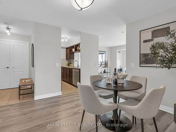 5th image of 70 Town Centre Ct #3303