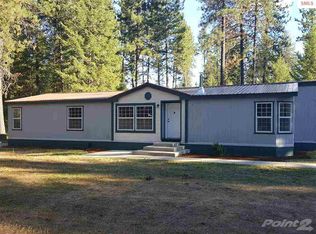 1828 Freeman Lake Rd, Oldtown, ID 83822
