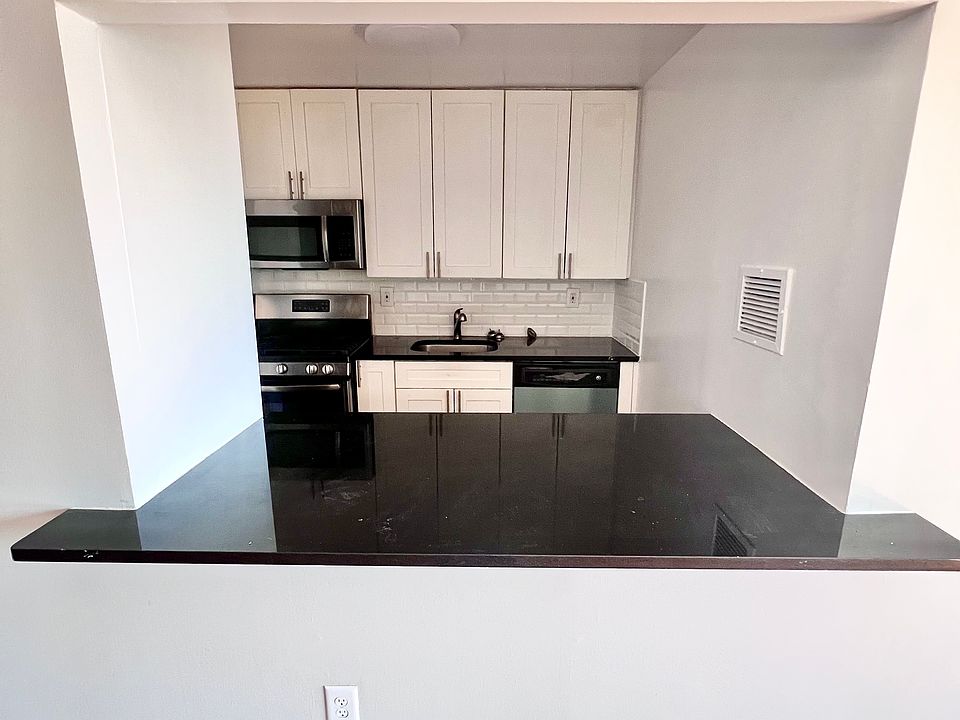 1st image of 14016 34th Ave APT 1102